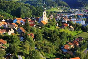 Šentjur, zgornji in spodnji trg